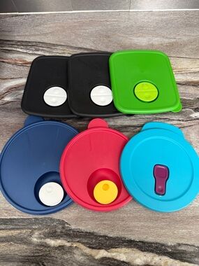 Tupperware Rock n Serve Seal Bundle